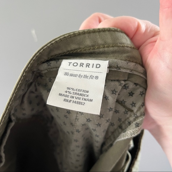 NWT Torrid Military Crop Pants Olive Green Size 24 - Picture 8 of 9